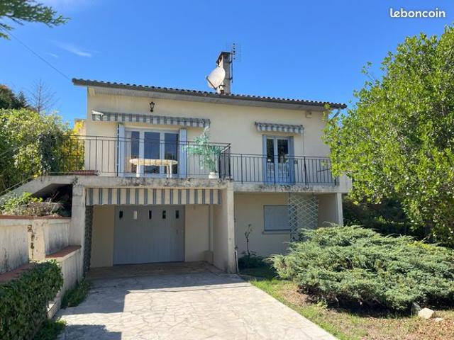Maison 8 pièces 220 m²