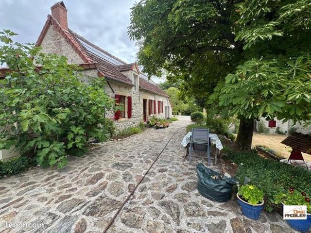 Maison 8 pièces 220 m²