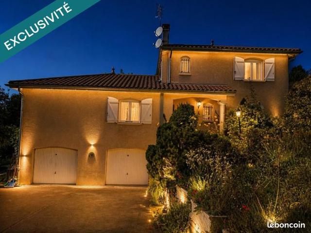 Maison 8 pièces 220 m²