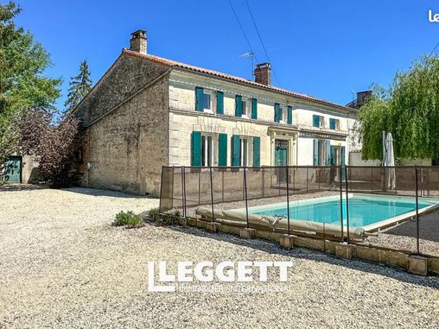 Maison 8 pièces 220 m²