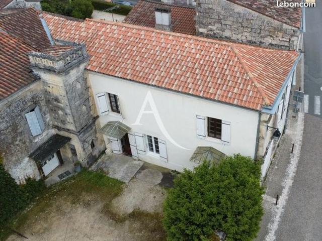 Maison 8 pièces 220 m²