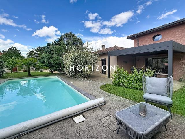 Maison 8 pièces 220 m²