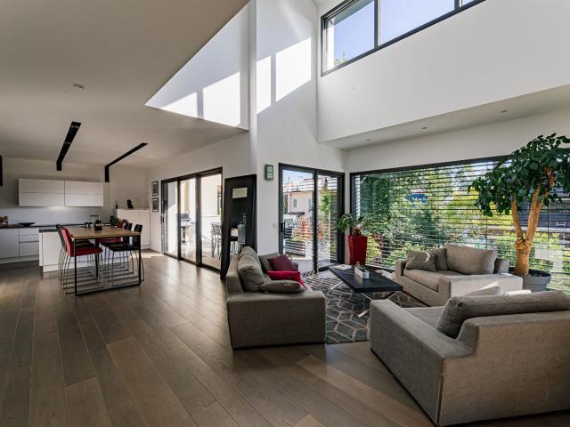 Maison 8 pièces 220 m²