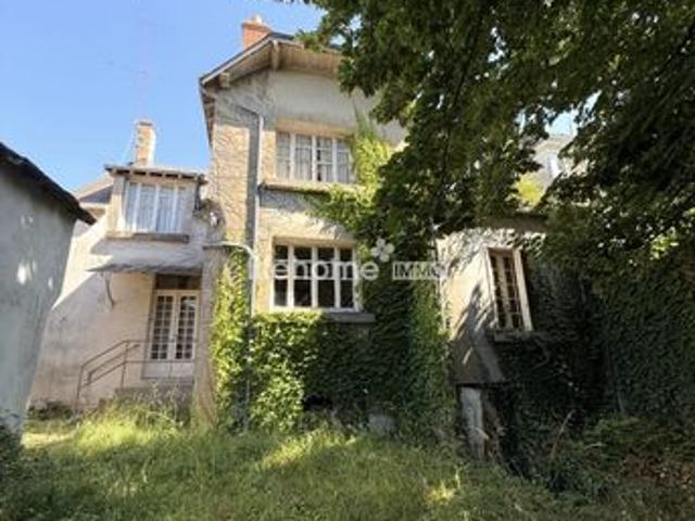 Maison 8 pièces 220 m²