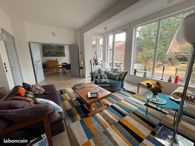 Maison 8 pièces 220 m²