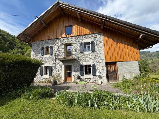 Maison 8 pièces 220 m²