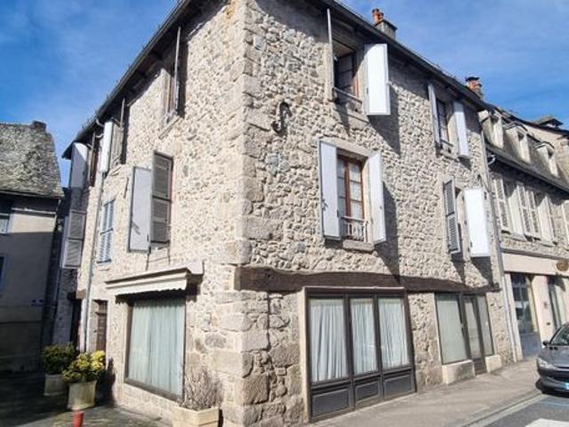 Maison 8 pièces 220 m²