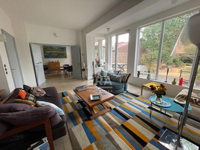 Maison 8 pièces 220 m²