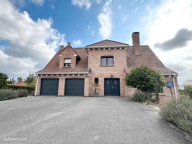 Maison 8 pièces 220 m²