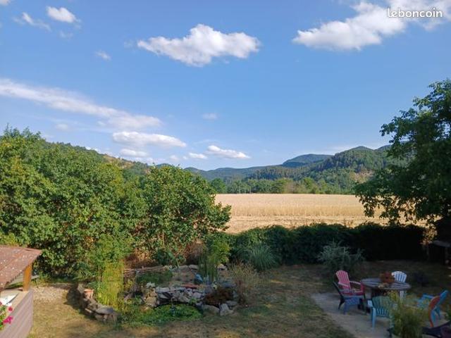 Maison 8 pièces 220 m²