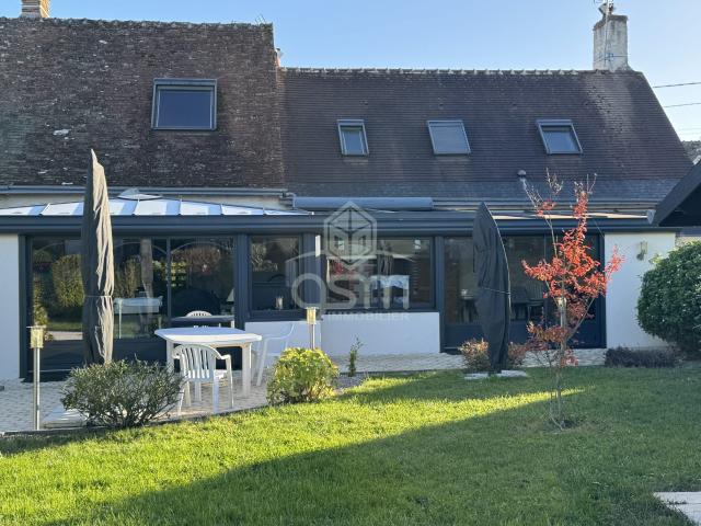 Maison 8 pièces 220 m²