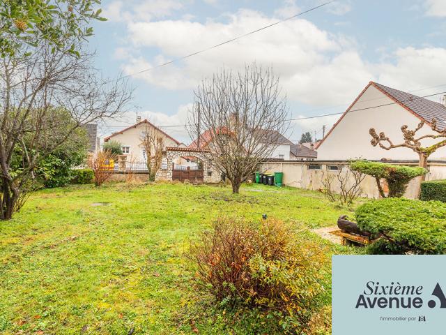 Maison 8 pièces 220 m²