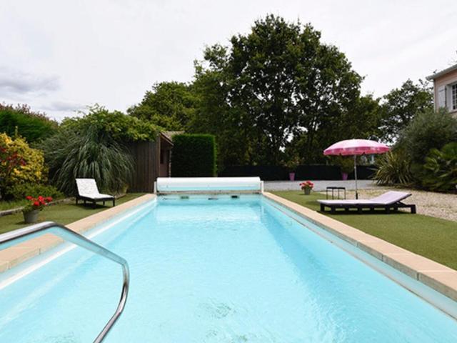 Maison 8 pièces 220 m²