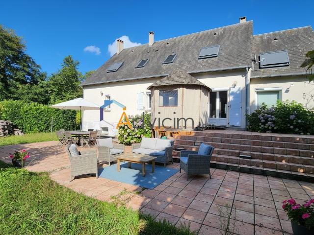 Maison 8 pièces 220 m²