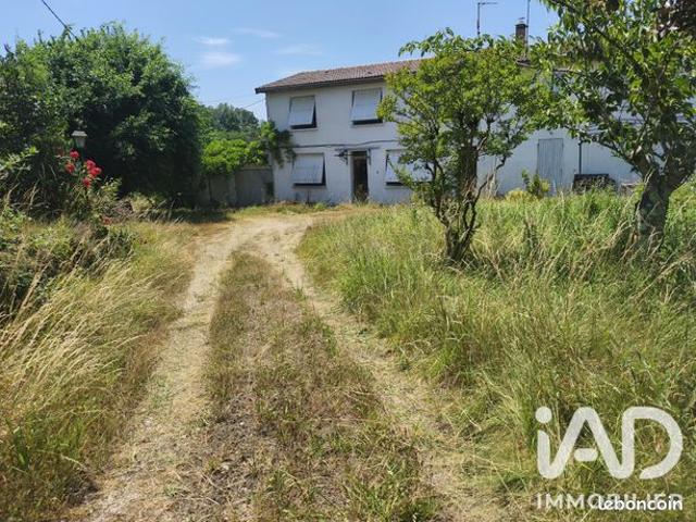 Maison 8 pièces 221 m²