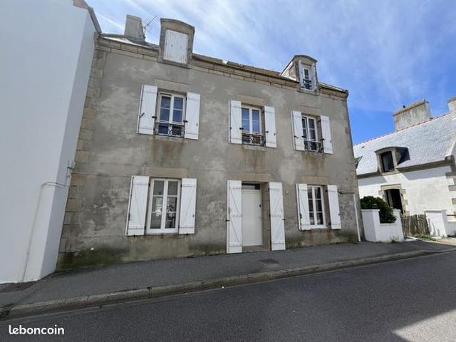 Maison 8 pièces 221 m²