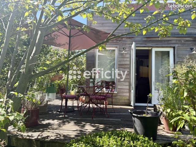 Maison 8 pièces 222 m²