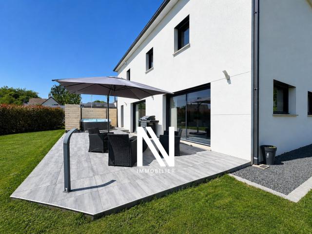 Maison 8 pièces 222 m²