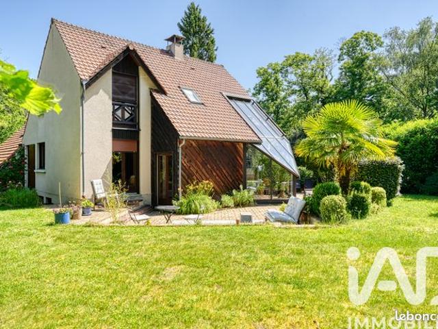Maison 8 pièces 222 m²