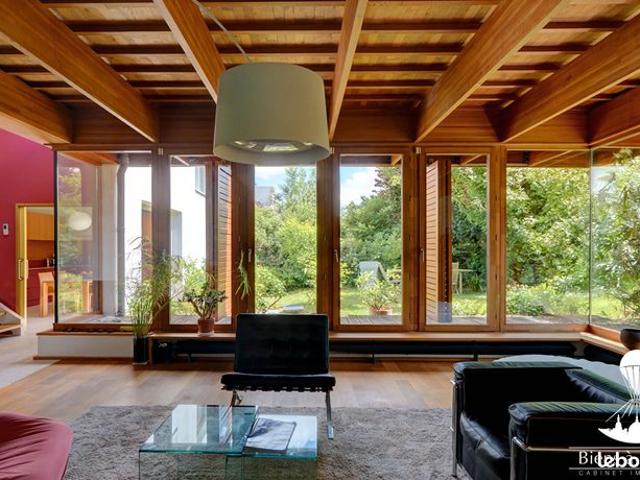 Maison 8 pièces 222 m²