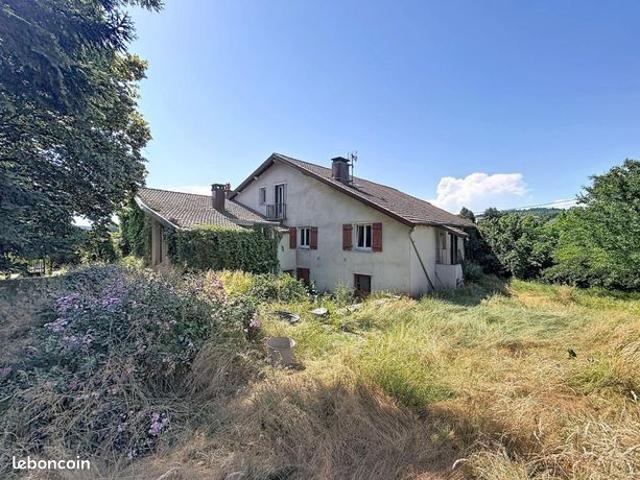 Maison 8 pièces 222 m²