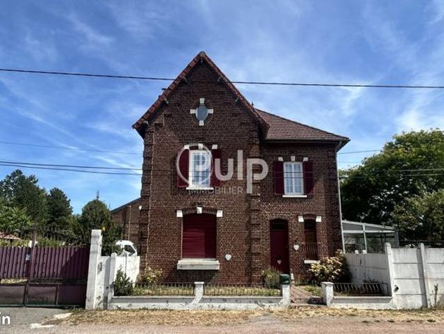 Maison 8 pièces 222 m²