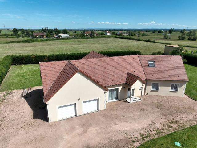 Maison 8 pièces 222 m²