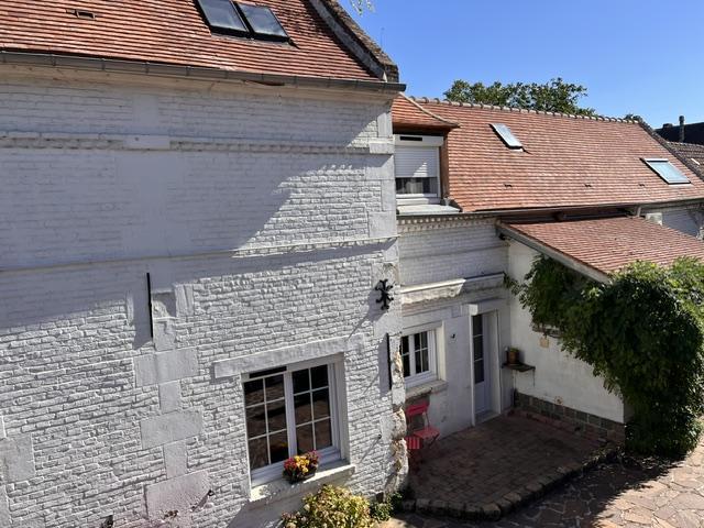 Maison 8 pièces 222 m²
