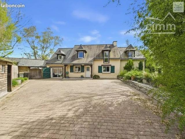 Maison 8 pièces 222 m²