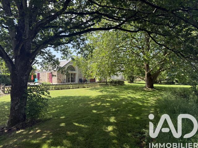 Maison 8 pièces 222 m²