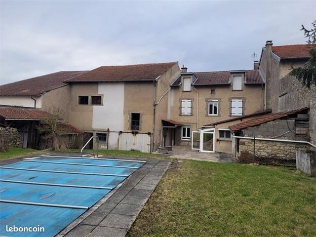 Maison 8 pièces 223 m²