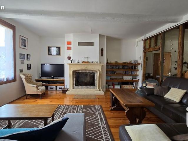 Maison 8 pièces 223 m²