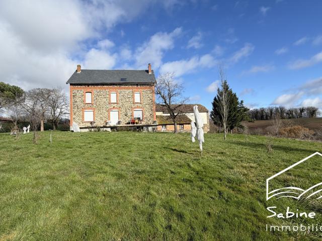 Maison 8 pièces 223 m²