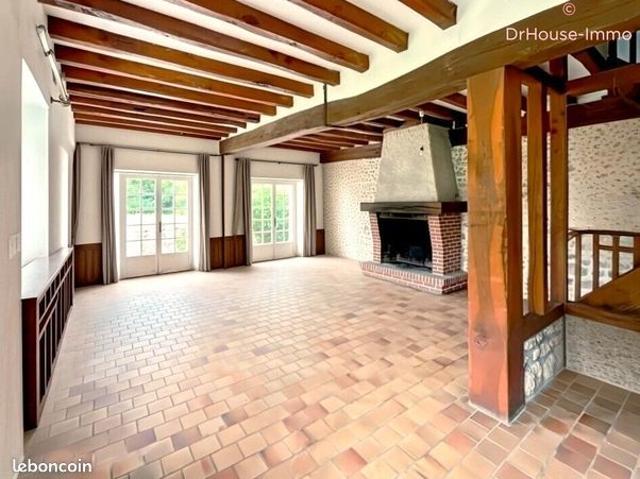 Maison 8 pièces 223 m²