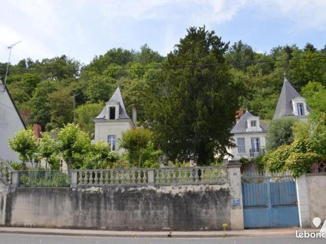 Maison 8 pièces 223 m²