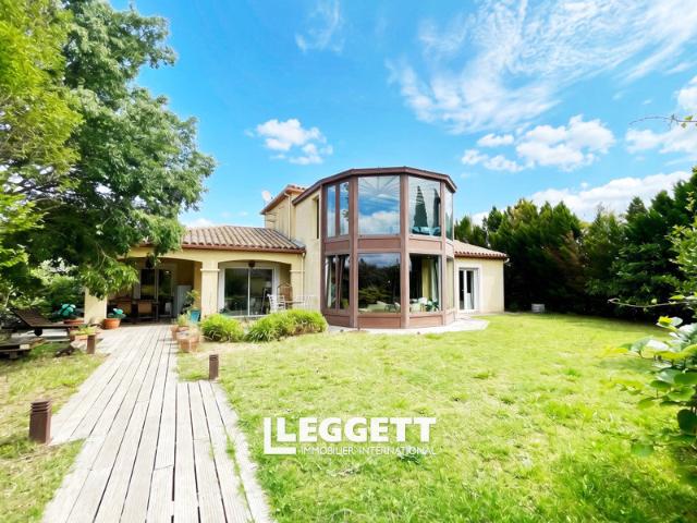Maison 8 pièces 223 m²