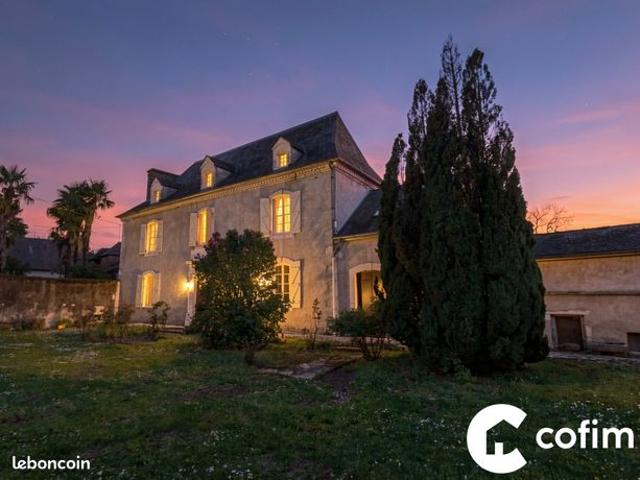 Maison 8 pièces 223 m²
