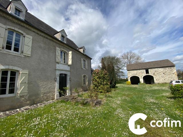 Maison 8 pièces 223 m²