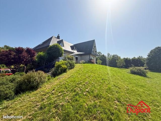 Maison 8 pièces 223 m²