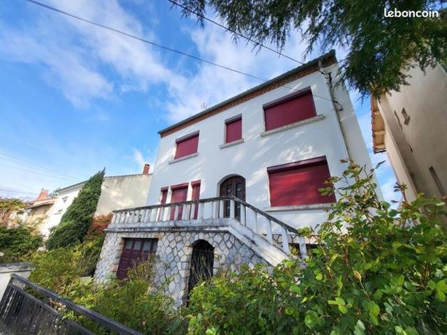 Maison 8 pièces 223 m²