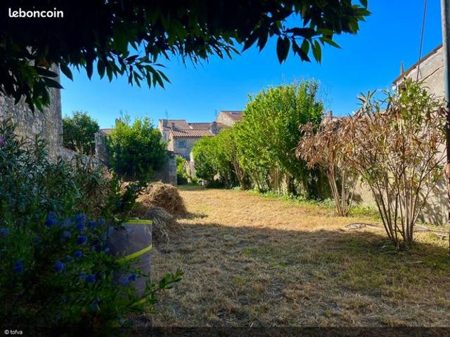 Maison 8 pièces 223 m²