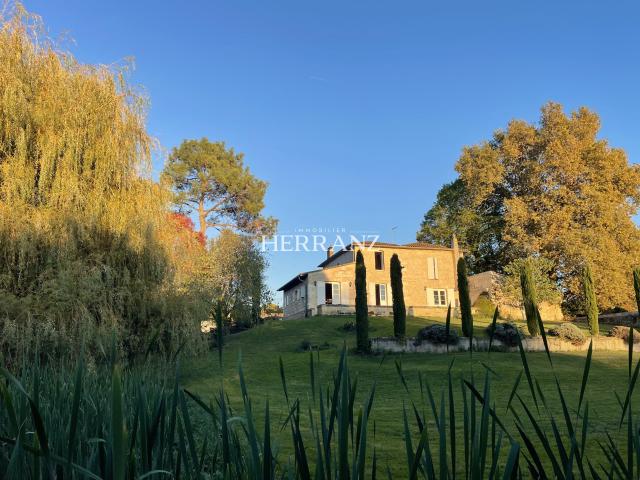 Maison 8 pièces 192 m²