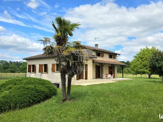 Maison 8 pièces 223 m²