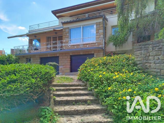 Maison 8 pièces 223 m²