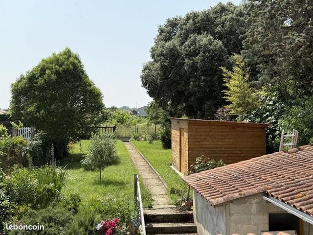 Maison 8 pièces 234 m²