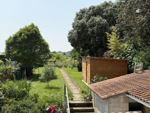 Maison 8 pièces 234 m²