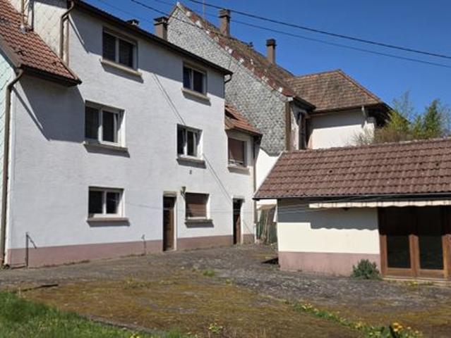 Maison 8 pièces 234 m²