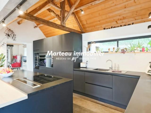 Maison 8 pièces 234 m²