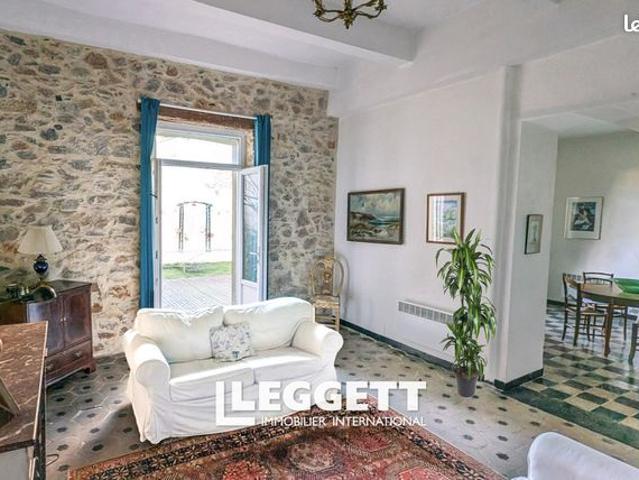 Maison 8 pièces 234 m²