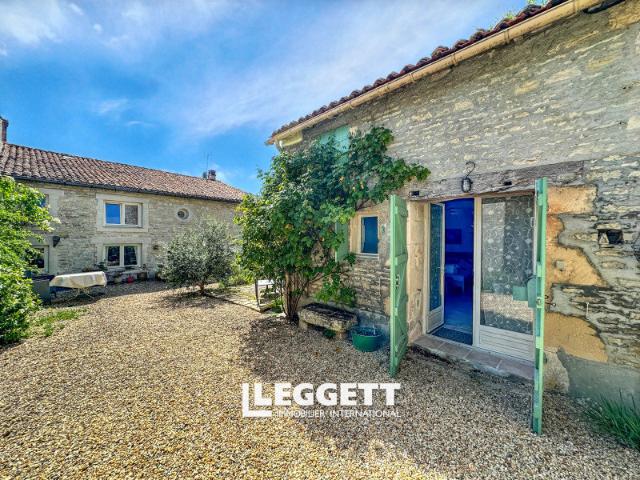 Maison 8 pièces 234 m²